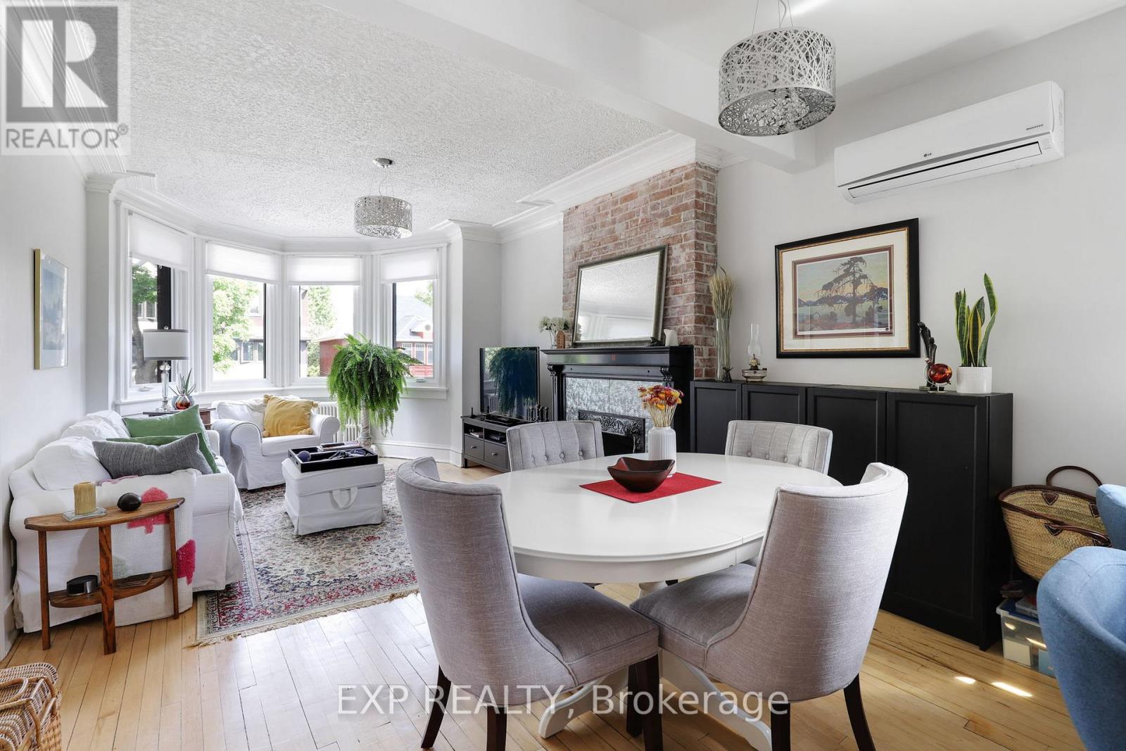 Photo 18 of 22 Delaware Avenue, Ottawa ON