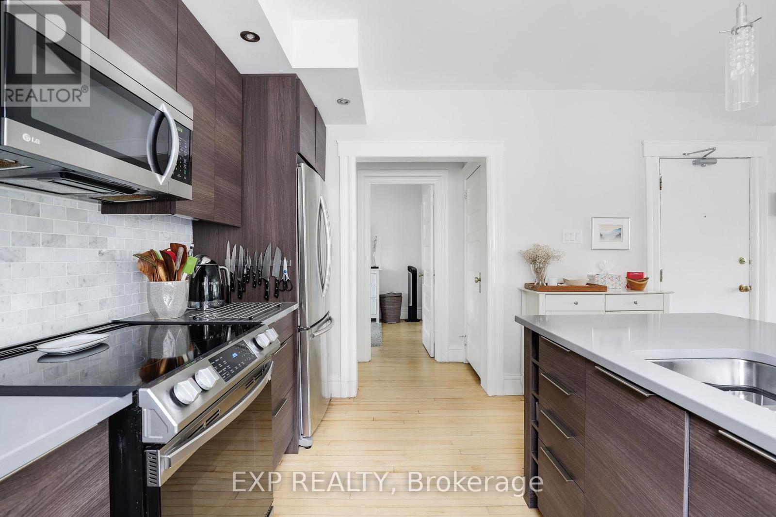 Photo 17 of 22 Delaware Avenue, Ottawa ON