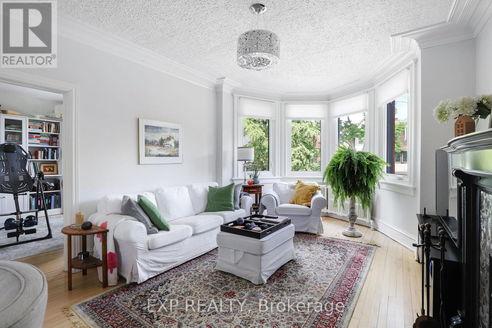 Photo 19 of 22 Delaware Avenue, Ottawa ON