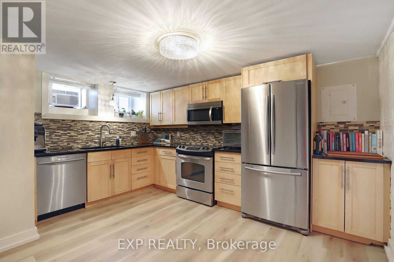 Photo 36 of 22 Delaware Avenue, Ottawa ON