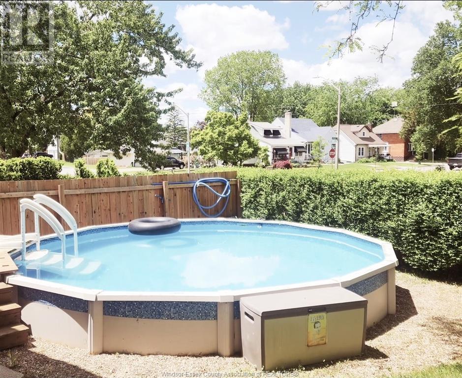 Photo 23 of 910 Jefferson Boulevard, Windsor ON