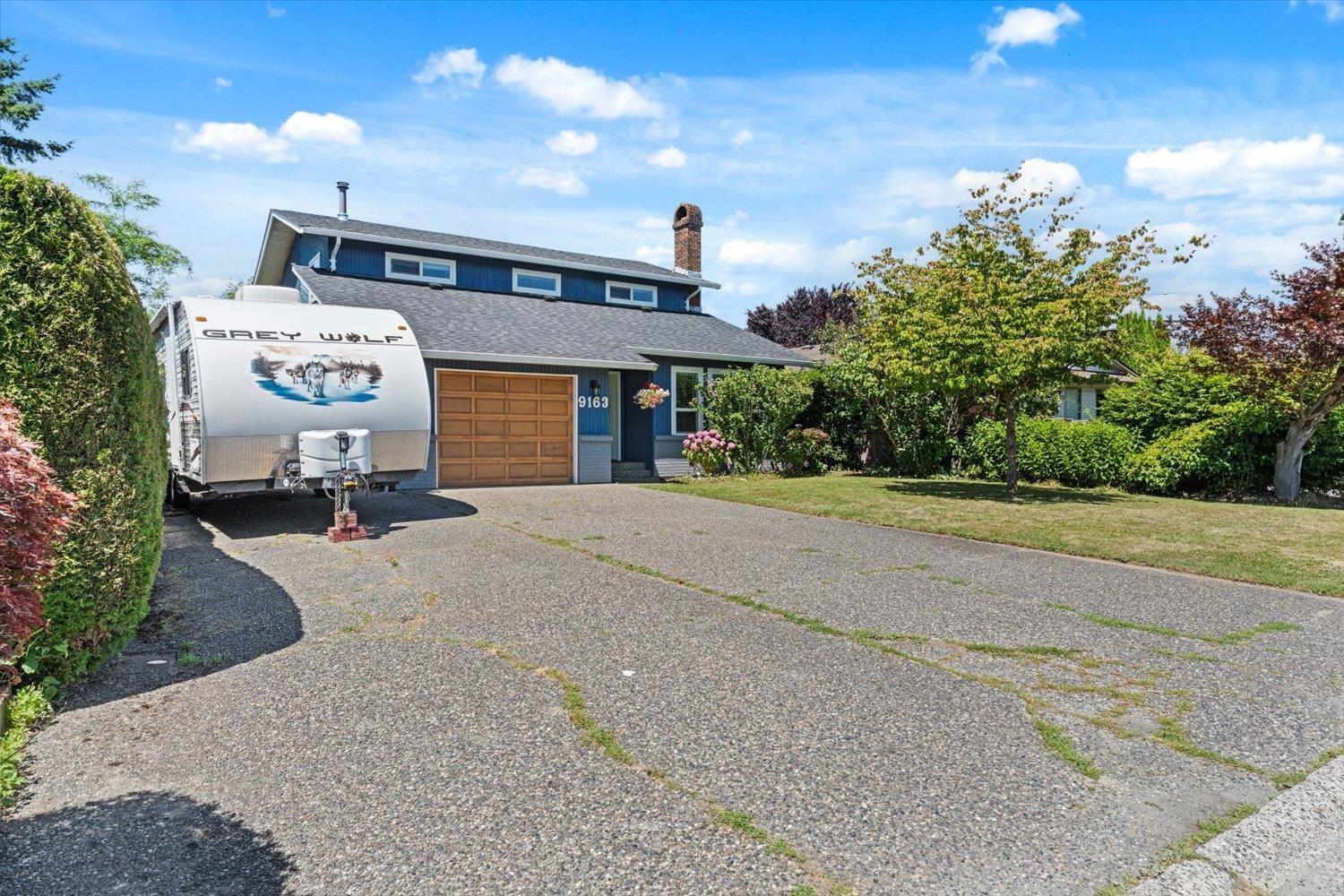 Photo 2 of 9163 Mavis Street Chilliwack Proper West, Chilliwack BC