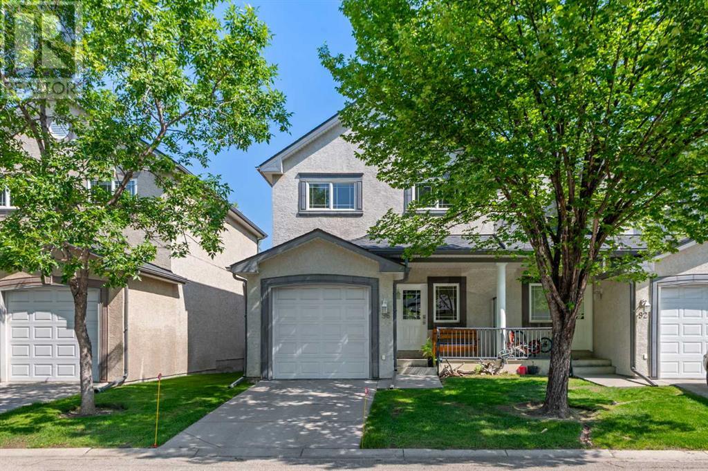 Single Family House for Sale in  Simcoe Place SW Signal Hill Calgary 