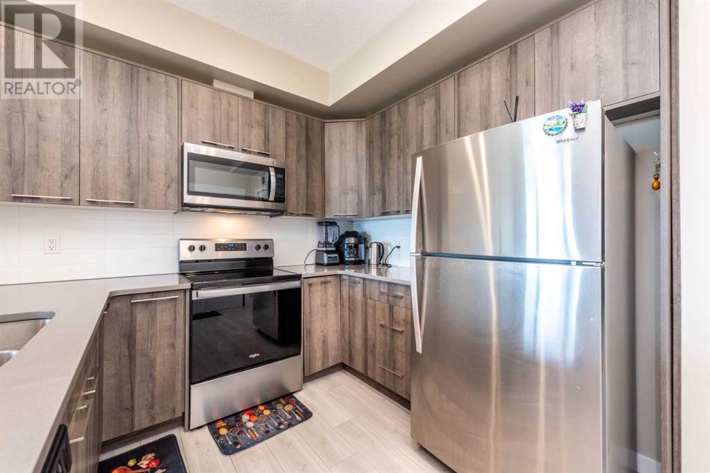 Single Family House for Sale in   Sherwood Square NW Sherwood Calgary 