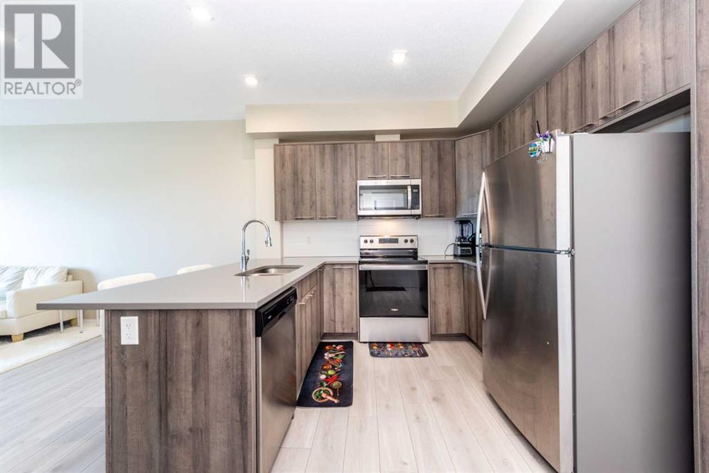 Single Family House for Sale in   Sherwood Square NW Sherwood Calgary 