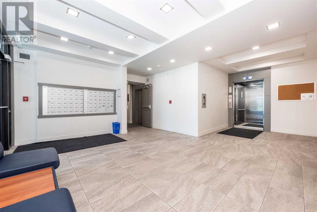 Single Family House for Sale in   Sherwood Square NW Sherwood Calgary 