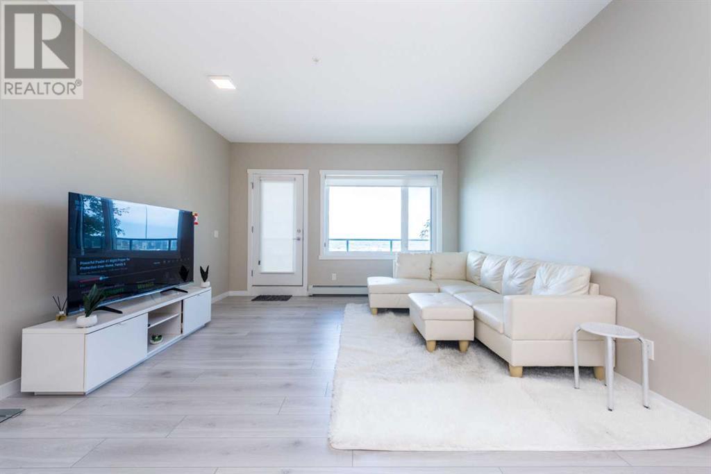 Single Family House for Sale in   Sherwood Square NW Sherwood Calgary 