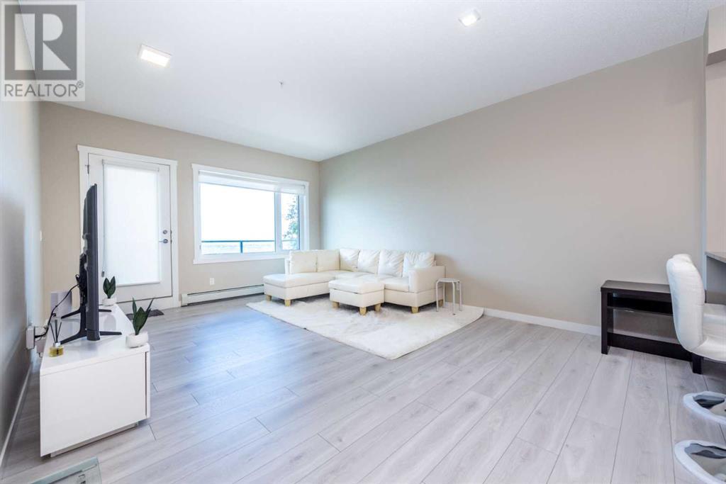 Single Family House for Sale in   Sherwood Square NW Sherwood Calgary 