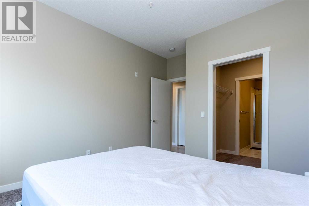 Single Family House for Sale in   Sherwood Square NW Sherwood Calgary 