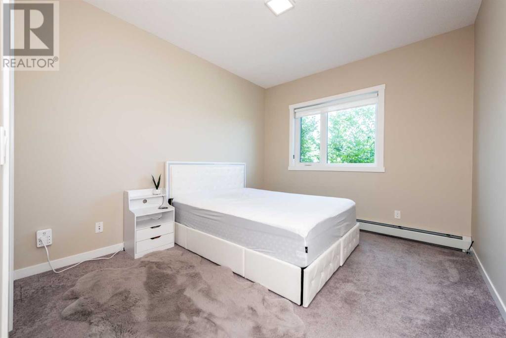 Single Family House for Sale in   Sherwood Square NW Sherwood Calgary 