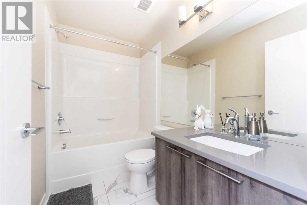 Single Family House for Sale in   Sherwood Square NW Sherwood Calgary 