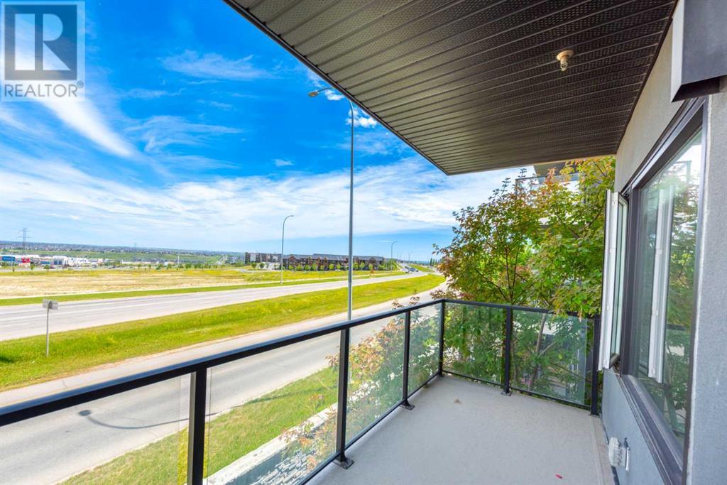 Single Family House for Sale in   Sherwood Square NW Sherwood Calgary 