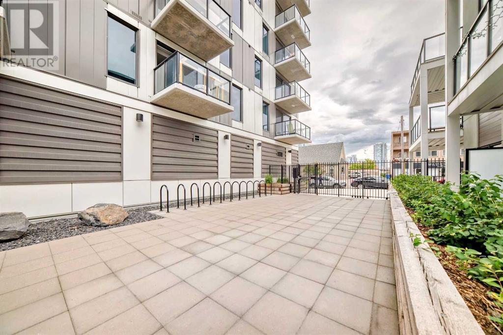 Single Family House for Sale in    Street NE Crescent Heights Calgary 