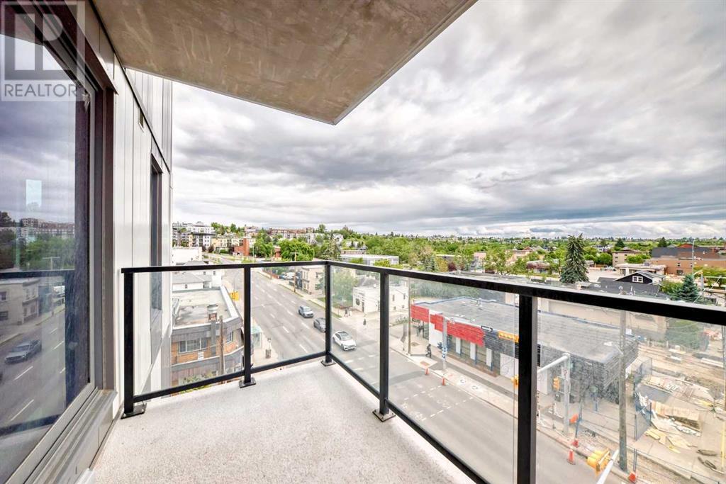 Single Family House for Sale in    Street NE Crescent Heights Calgary 