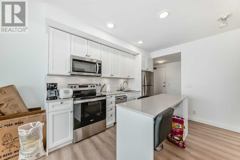 Single Family House for Sale in    Street NE Crescent Heights Calgary 