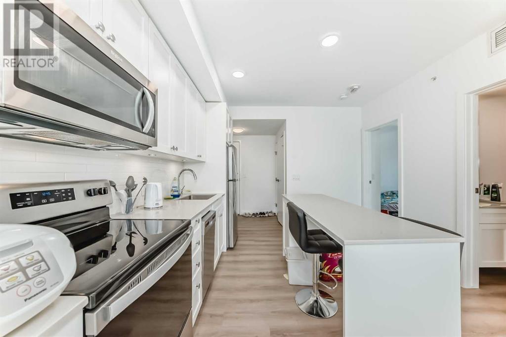 Single Family House for Sale in    Street NE Crescent Heights Calgary 