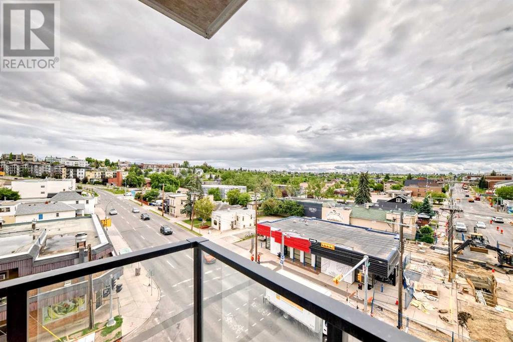 Single Family House for Sale in    Street NE Crescent Heights Calgary 