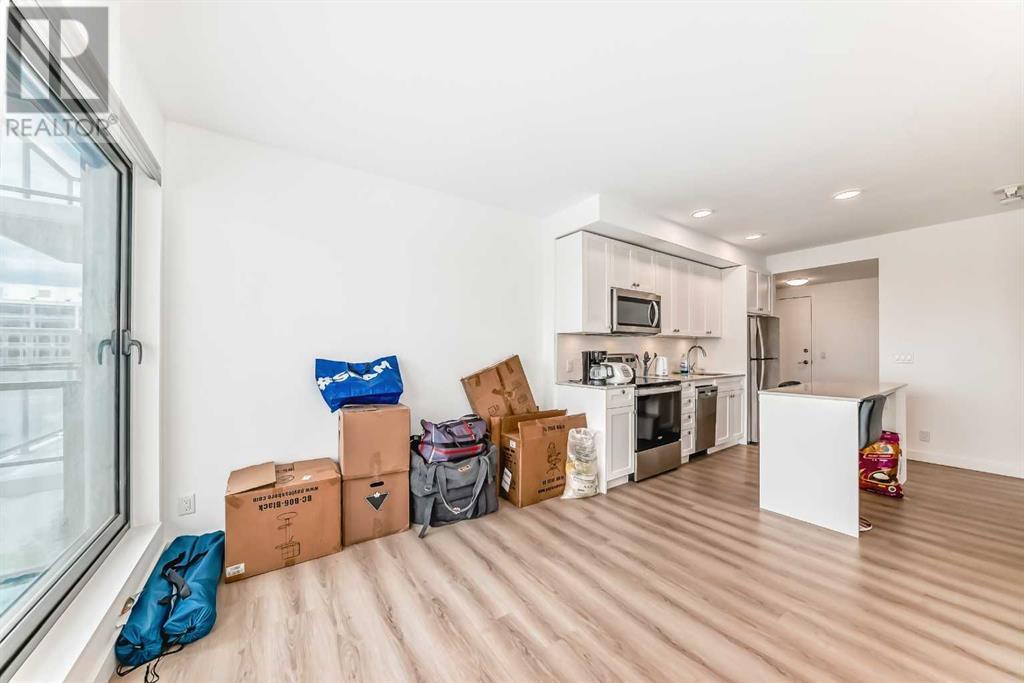 Single Family House for Sale in    Street NE Crescent Heights Calgary 