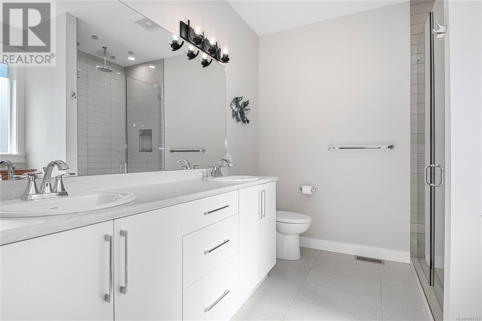 6 2161 Evergreen Rd, Campbell River