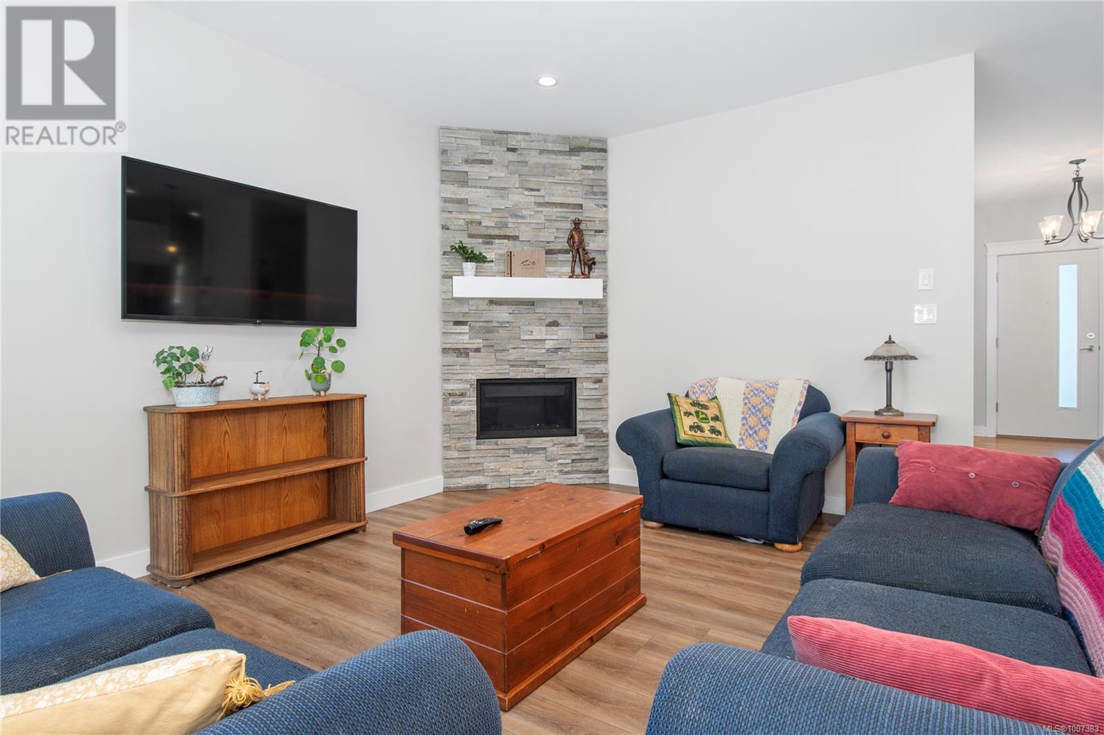 6 2161 Evergreen Rd, Campbell River