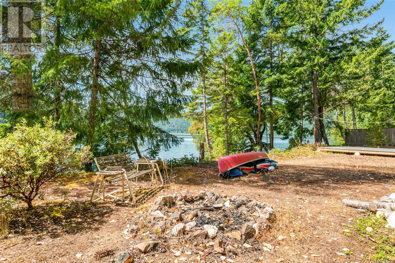 Photo 21 of 3696 Horne Lake Caves Rd, Qualicum Beach BC