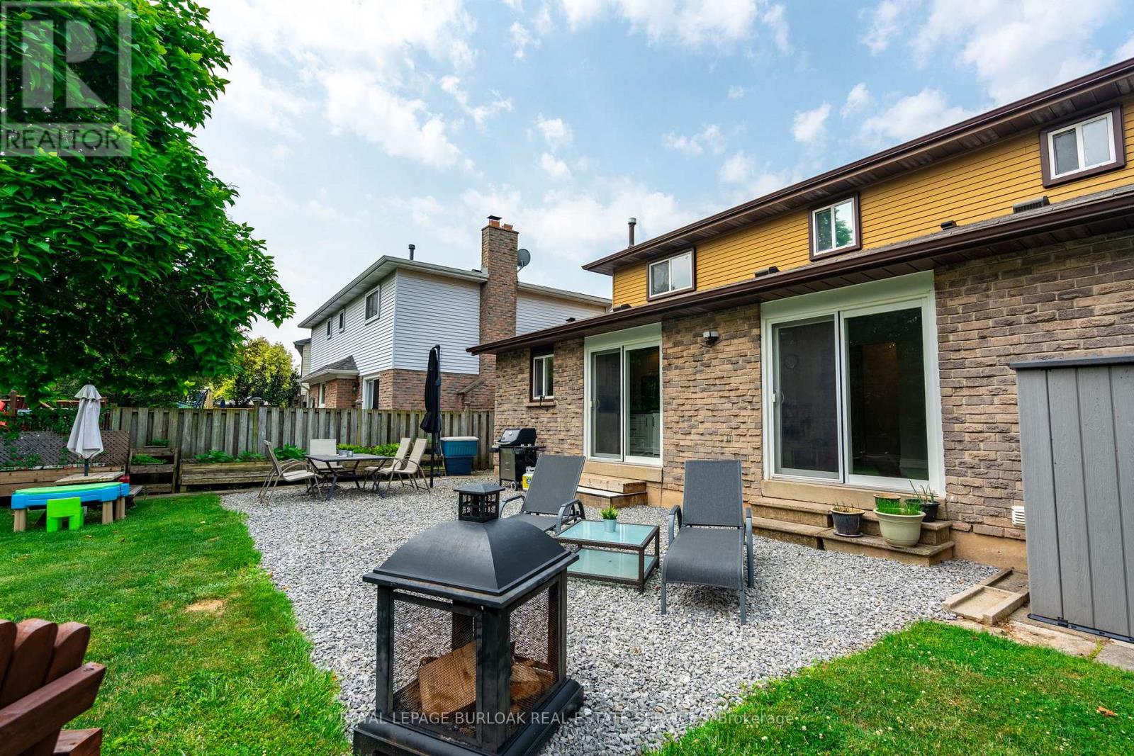 Photo 45 of 2445 Cavendish Drive, Burlington ON