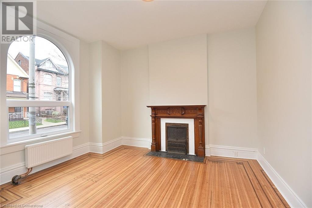 Photo 15 of 66 Erie Avenue, Hamilton ON