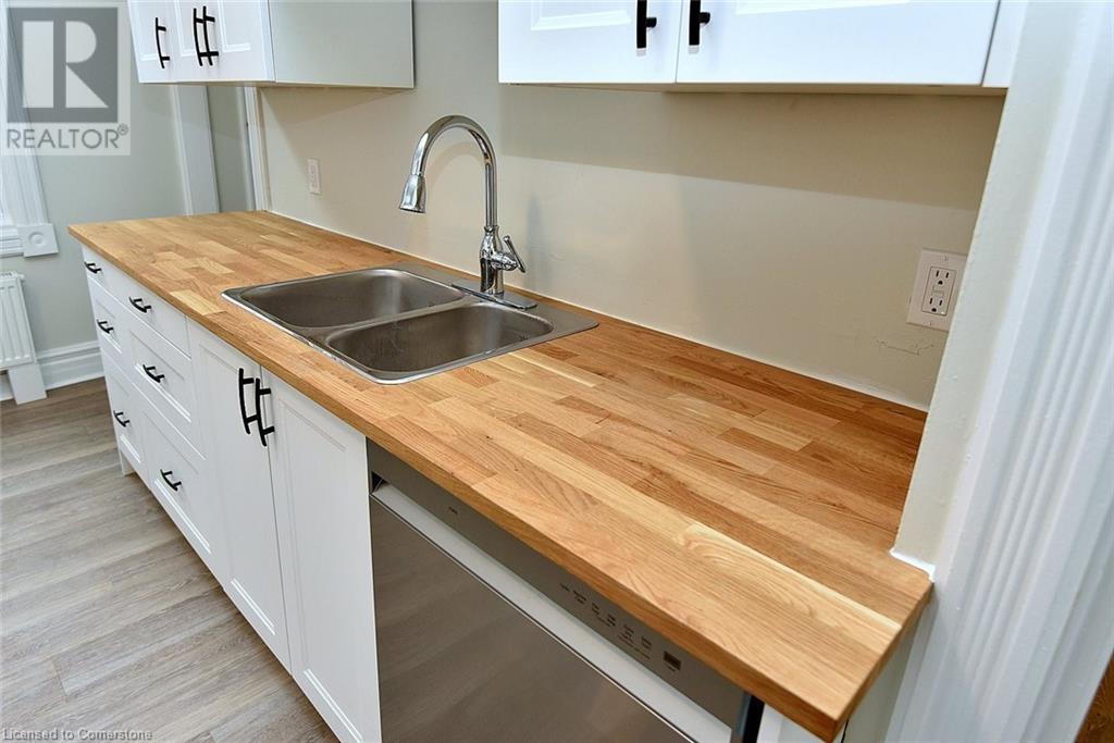 Photo 8 of 66 Erie Avenue, Hamilton ON