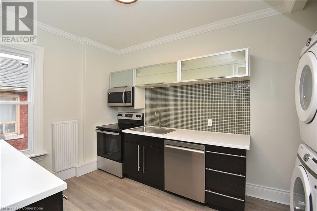 Photo 42 of 66 Erie Avenue, Hamilton ON