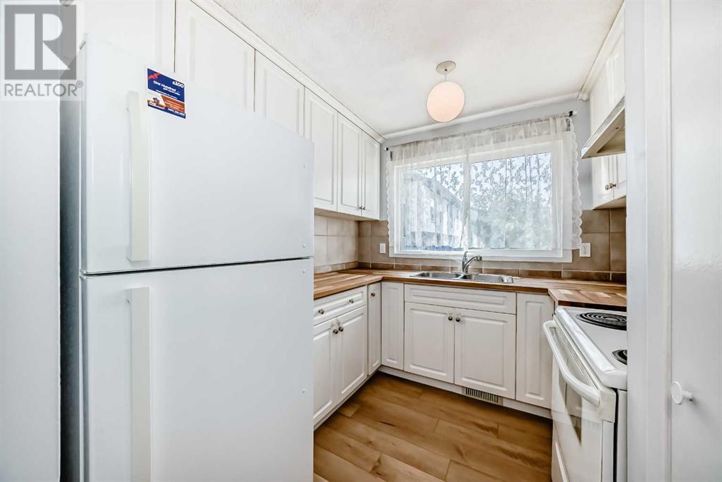 Single Family House for Sale in    Street NW Thorncliffe Calgary 