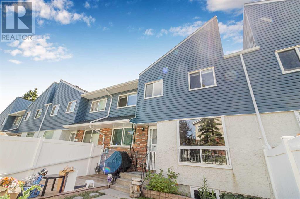 Single Family House for Sale in   Hubalta Road SE Dover Calgary 