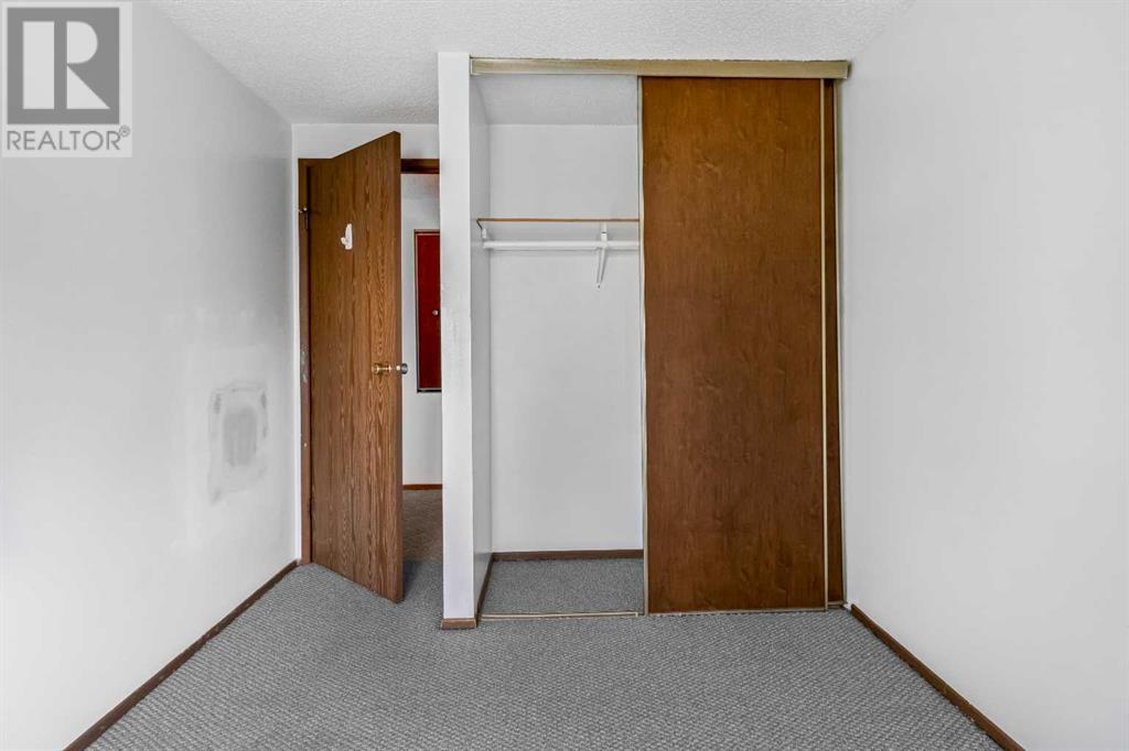 Single Family House for Sale in   Hubalta Road SE Dover Calgary 