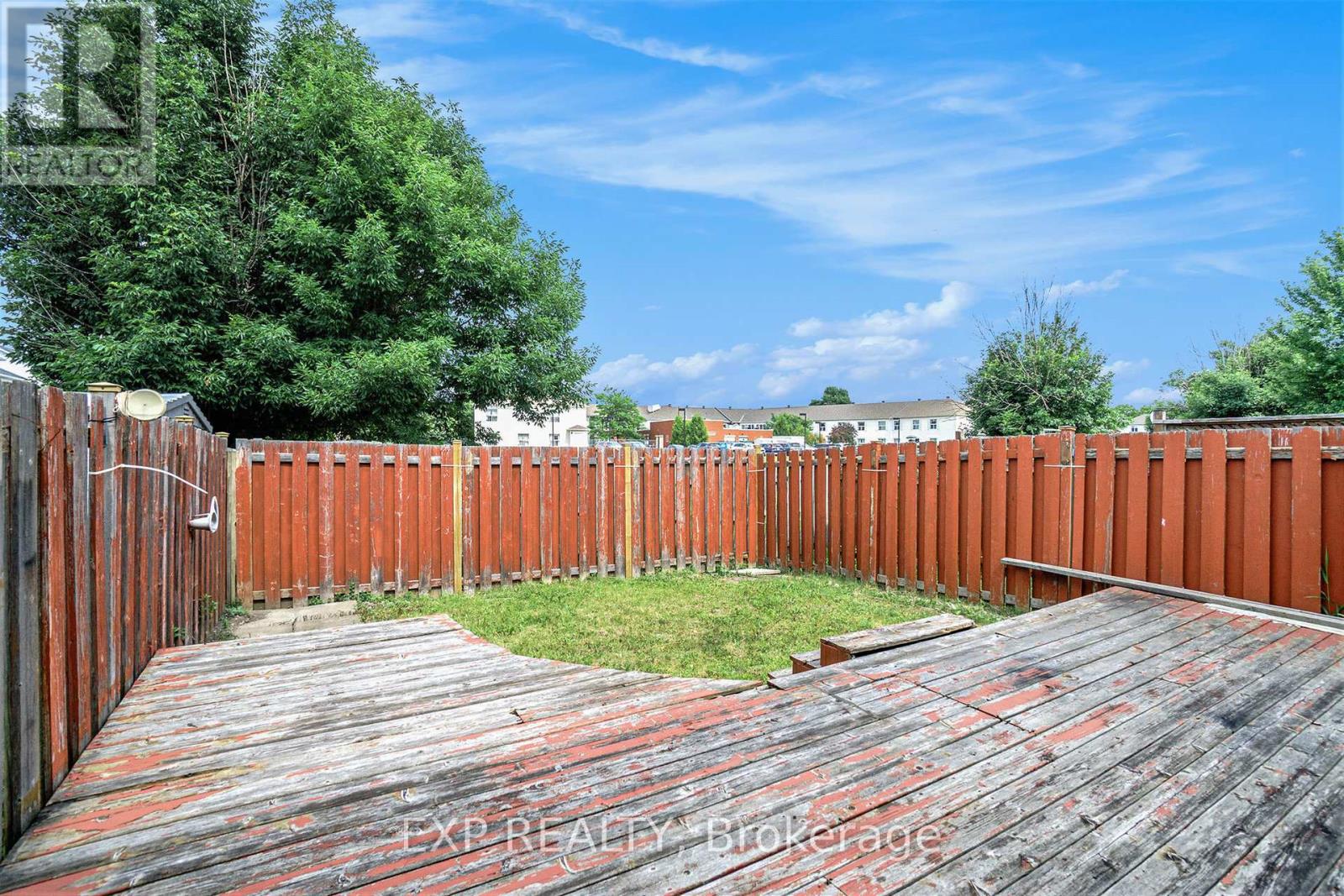Photo 9 of 77 Palmadeo Drive, Ottawa ON