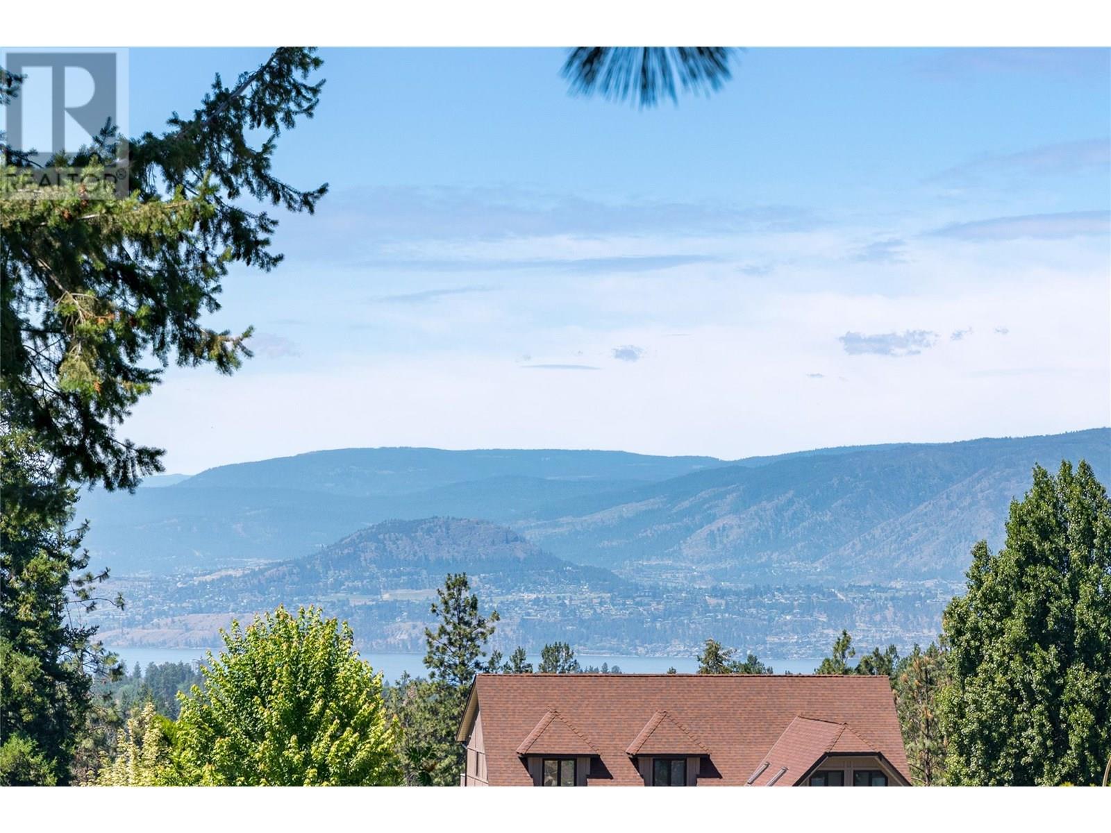 Photo 30 of 3942 Suncrest Court, Kelowna BC