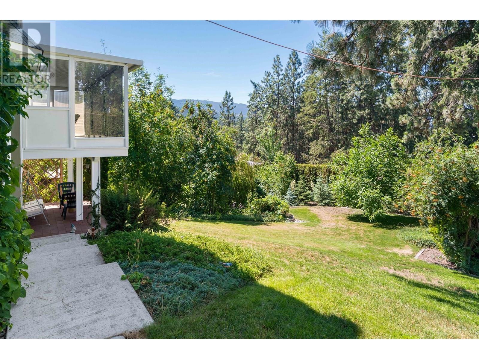 Photo 43 of 3942 Suncrest Court, Kelowna BC