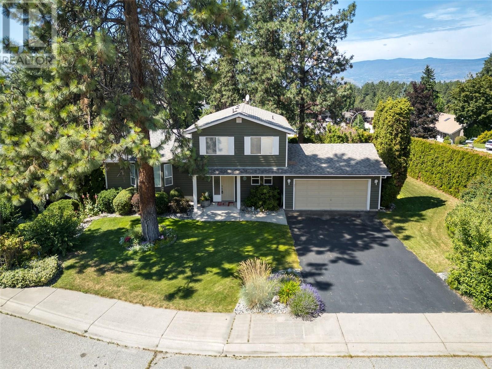 Photo 25 of 3942 Suncrest Court, Kelowna BC