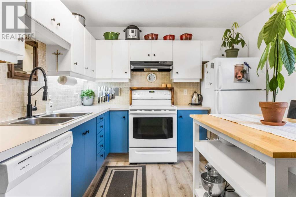 Single Family House for Sale in  Abinger Crescent NE Abbeydale Calgary 
