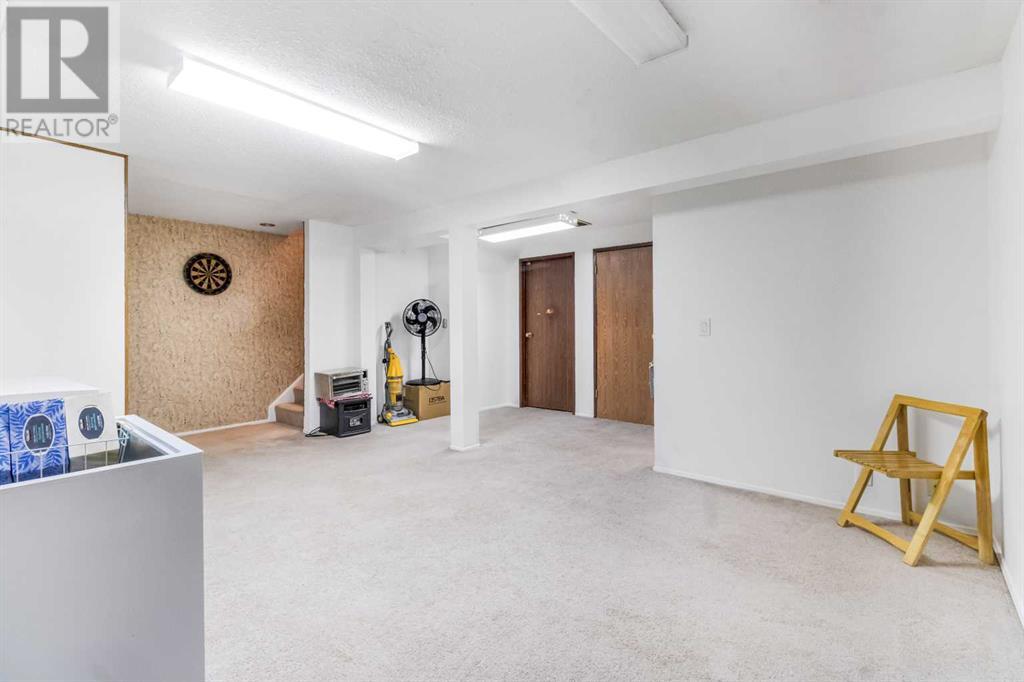 Single Family House for Sale in  Abinger Crescent NE Abbeydale Calgary 