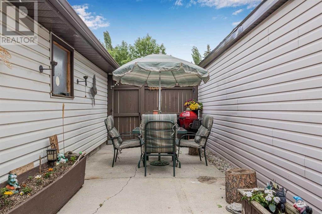 Single Family House for Sale in  Abinger Crescent NE Abbeydale Calgary 