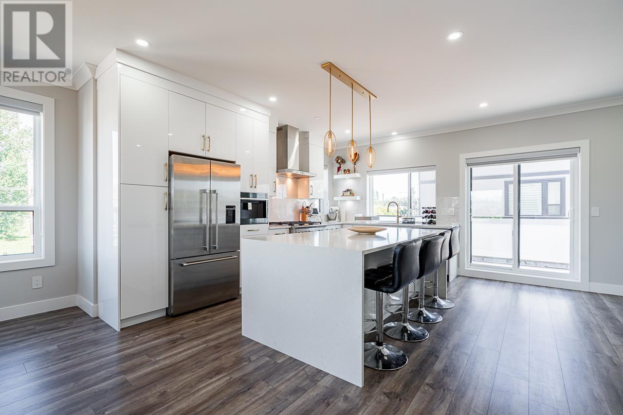 Photo 11 of 1100 Salter Street, New Westminster BC