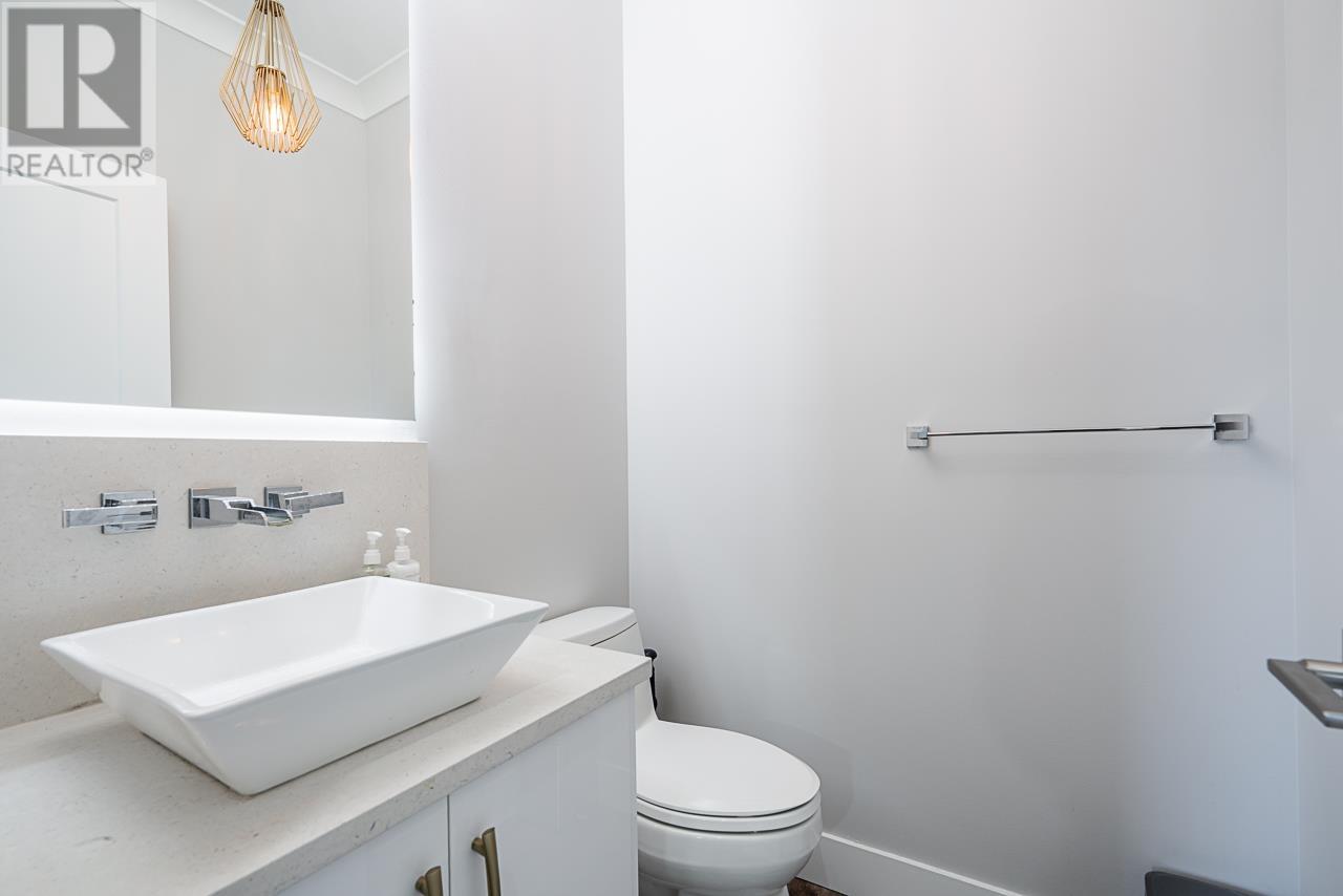 Photo 7 of 1100 Salter Street, New Westminster BC