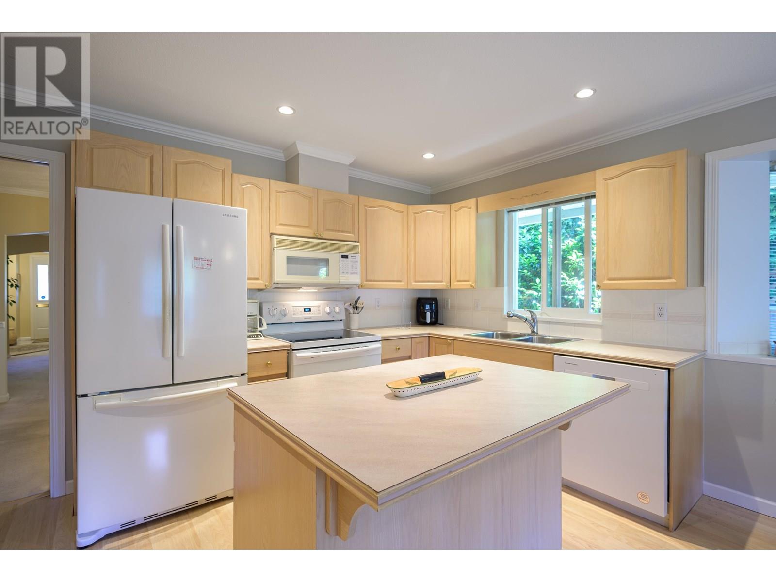 Photo 15 of 4814 Glendale Avenue, Ladner BC