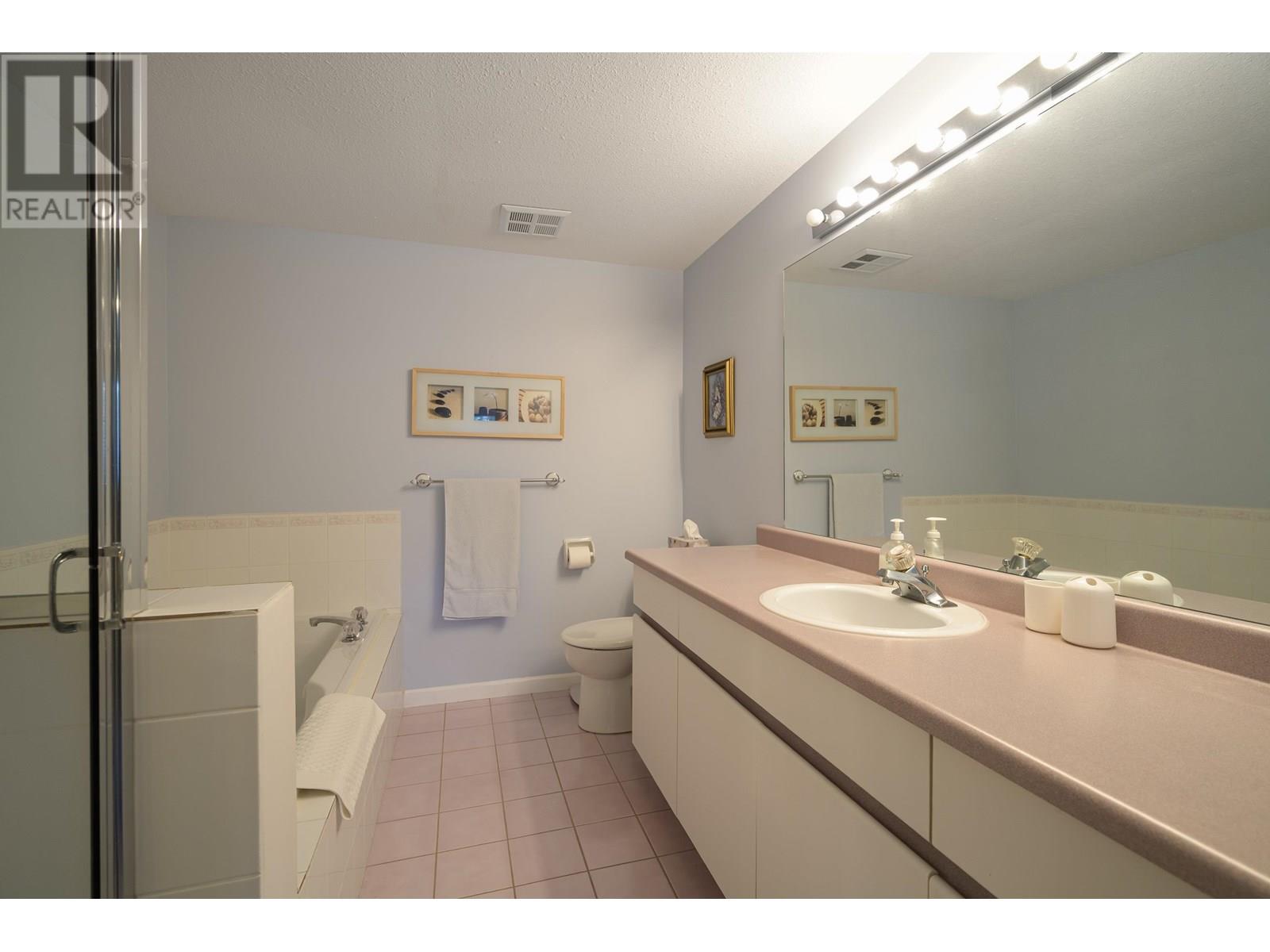 Photo 26 of 4814 Glendale Avenue, Ladner BC