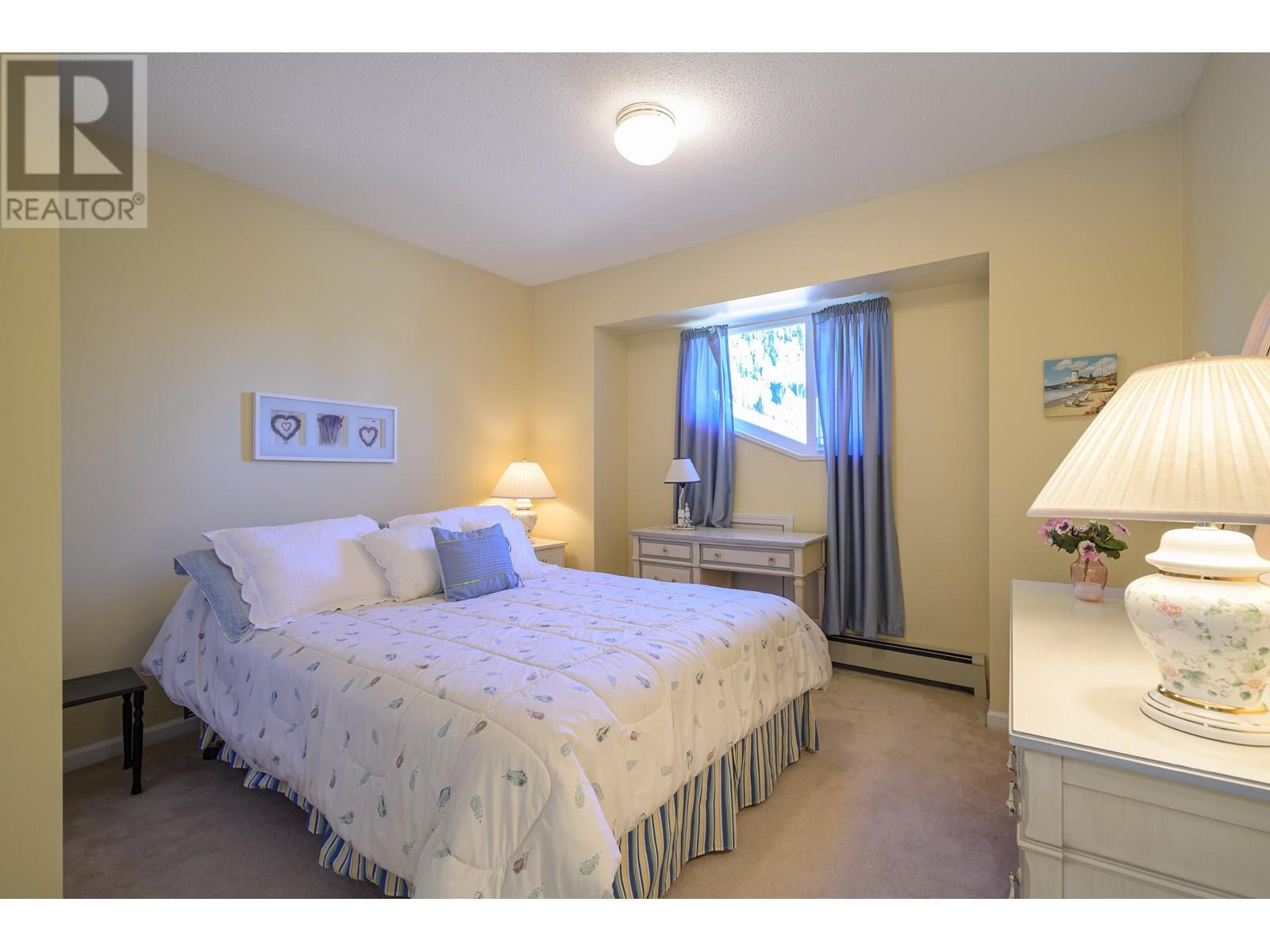 Photo 28 of 4814 Glendale Avenue, Ladner BC