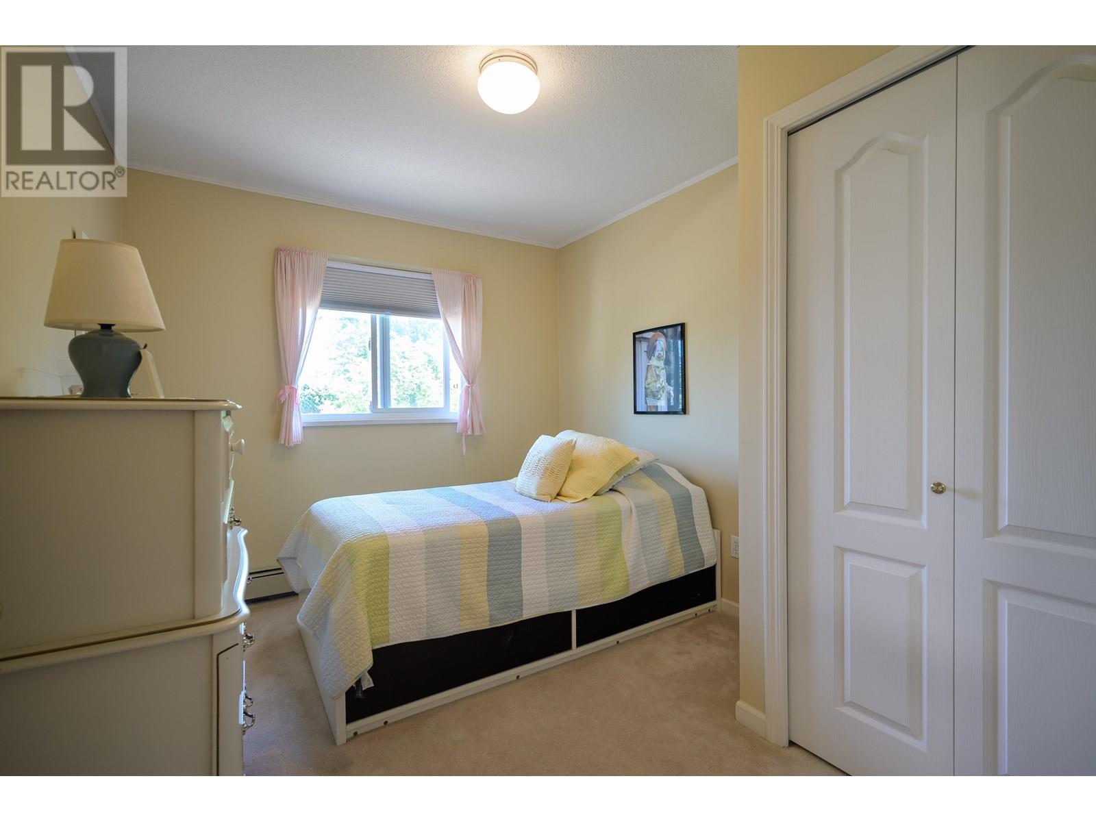 Photo 30 of 4814 Glendale Avenue, Ladner BC