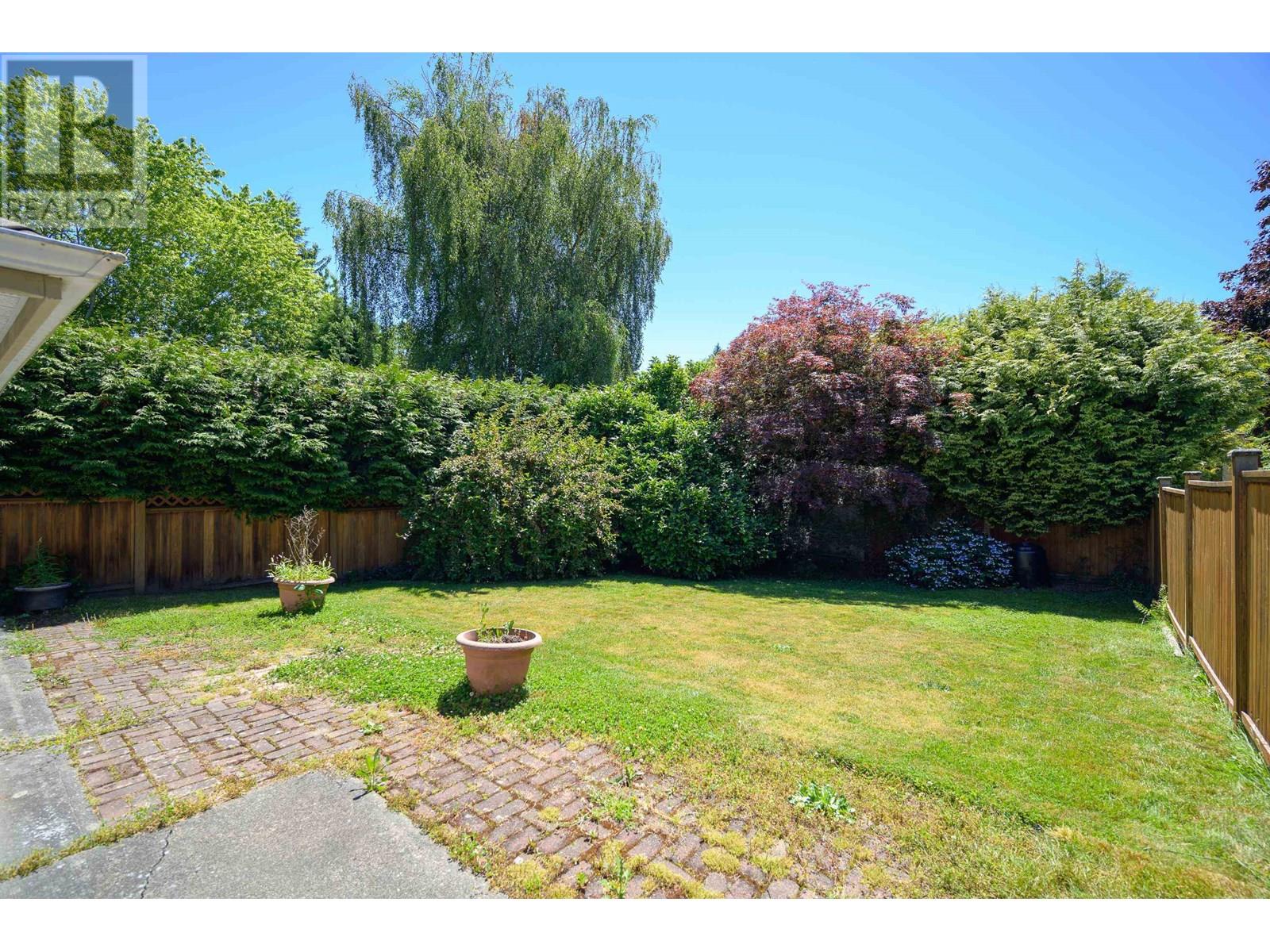 Photo 35 of 4814 Glendale Avenue, Ladner BC