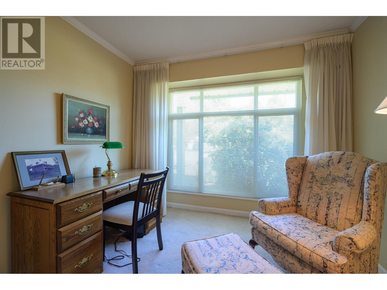 Photo 8 of 4814 Glendale Avenue, Ladner BC