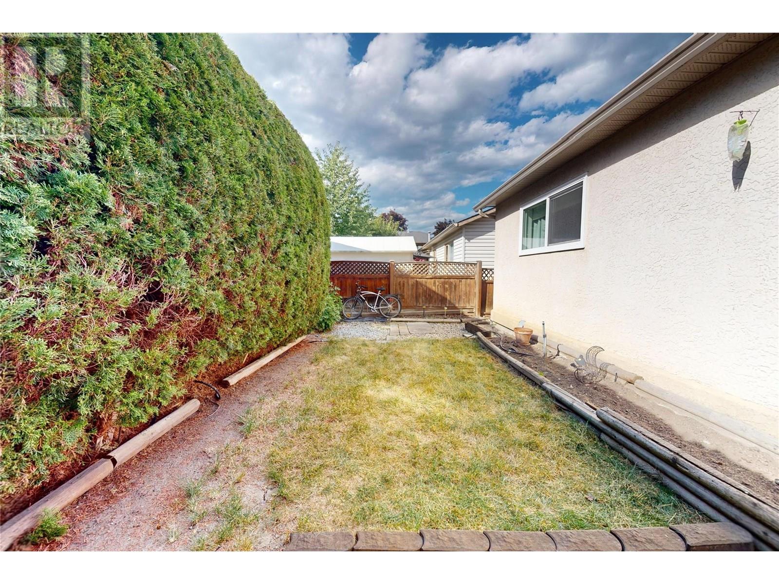 41 555 Glenmeadows Road, Kelowna