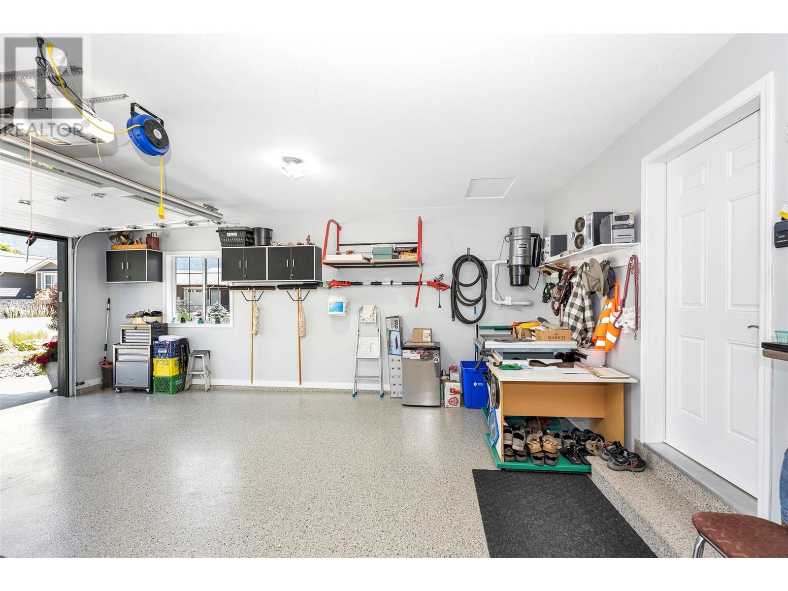 3935 Pothecary Place, Armstrong