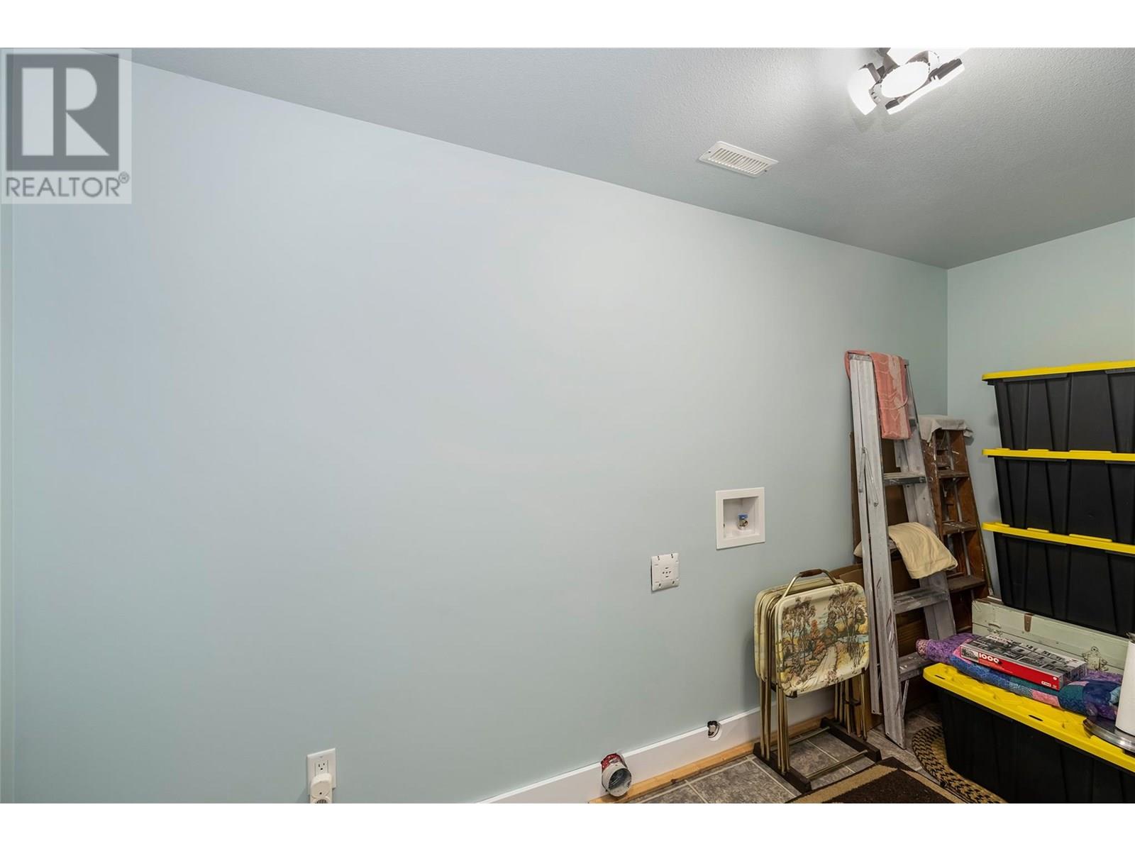 3935 Pothecary Place, Armstrong